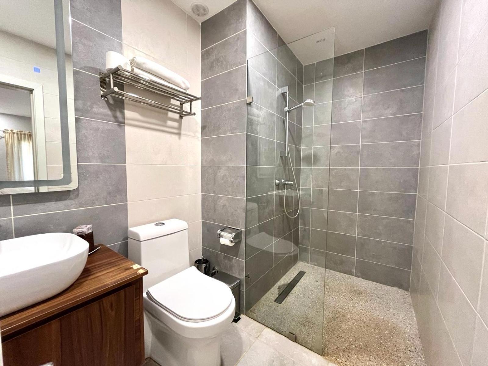 Forest View Luxury Apartment In 3Mins Walk To Beach Pool View Wifi Kololi Ngoại thất bức ảnh